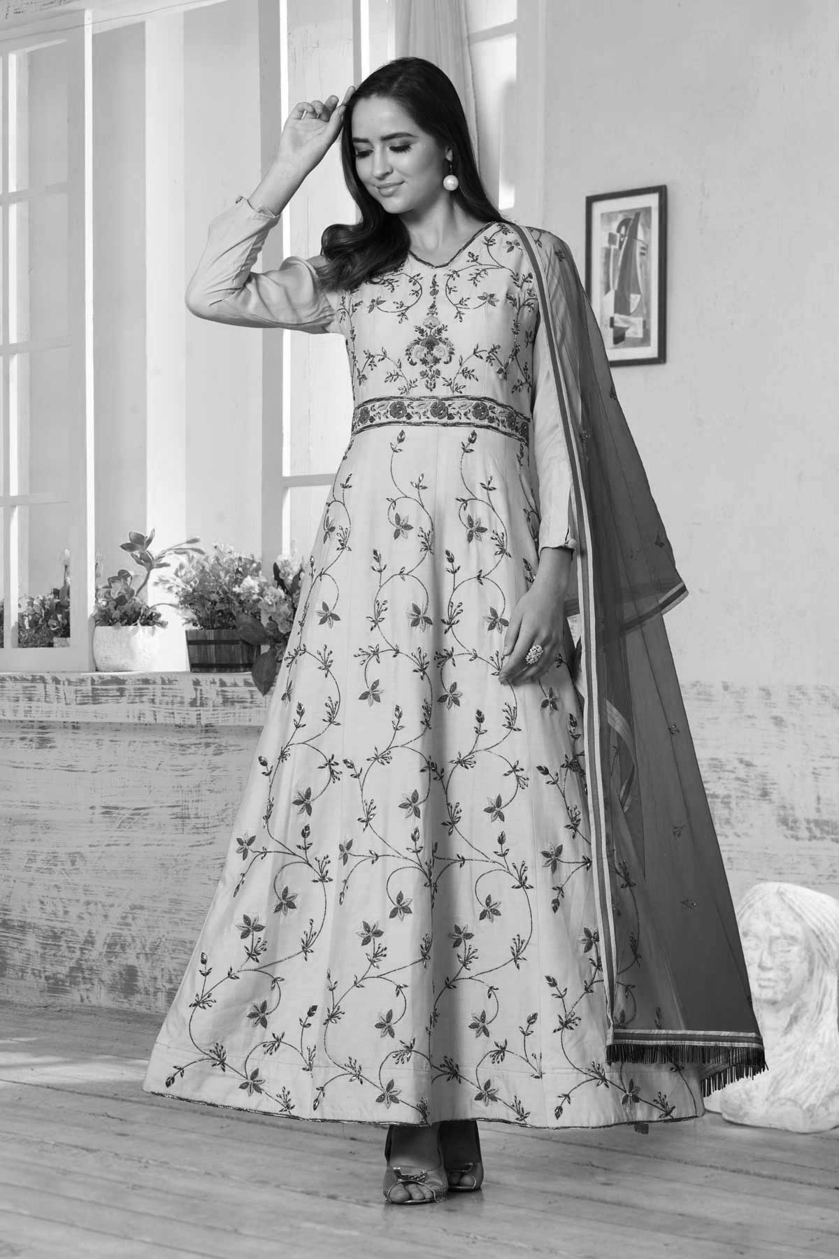 Salwar-suit-black